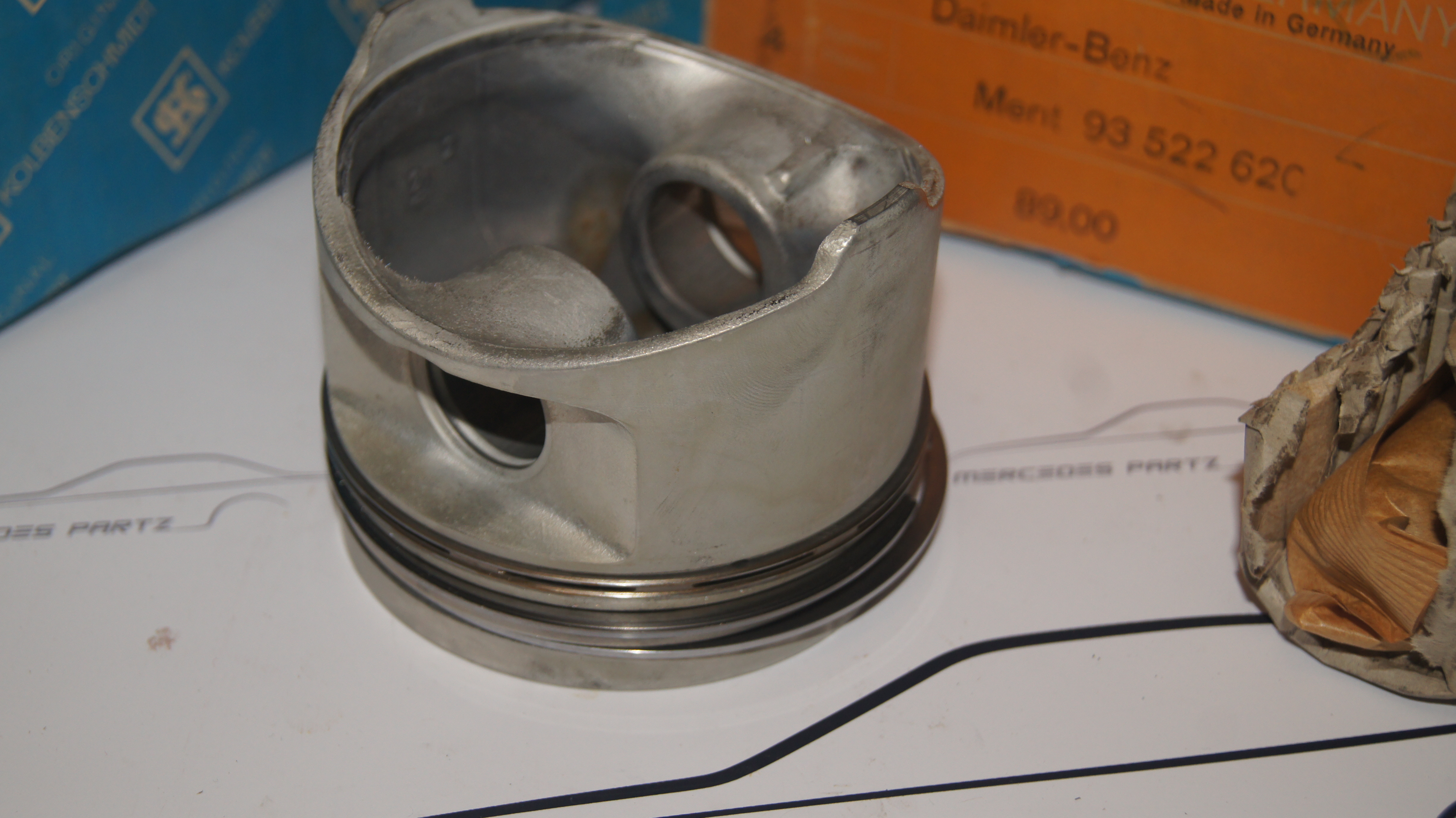 M116 3.8 380 piston set 89.00 mm ( 8 pistons + rings + pins ) Kolbenschmidt 93522620 repair size 2+1.00 mm M116 M116 3.8 380 piston set 89.00 mm ( 8 pistons + rings + pins ) Kolbenschmidt 93522620 repair size 2+1.00 mm M116