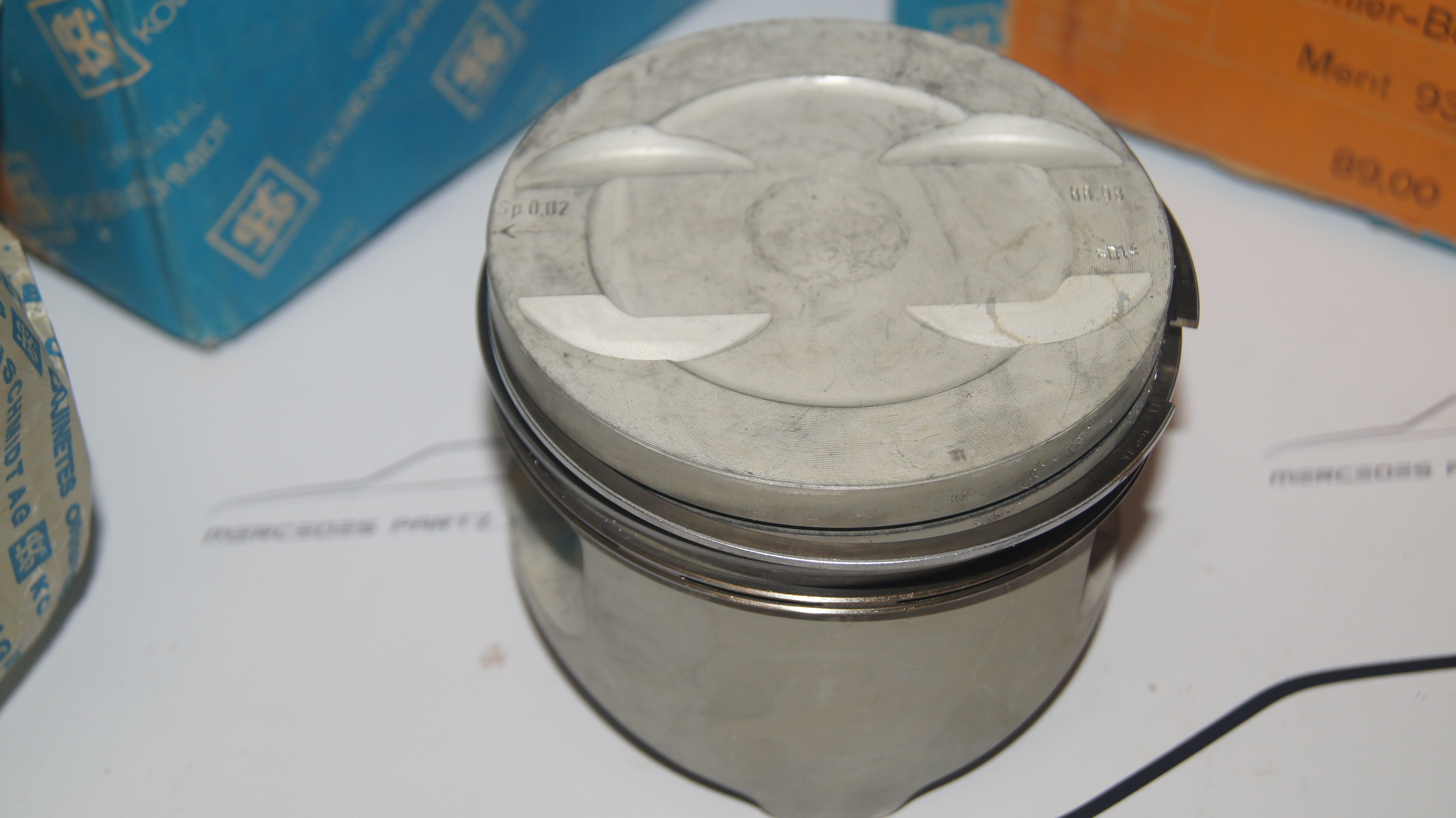 M116 3.8 380 piston set 89.00 mm ( 8 pistons + rings + pins ) Kolbenschmidt 93522620 repair size 2+1.00 mm M116 M116 3.8 380 piston set 89.00 mm ( 8 pistons + rings + pins ) Kolbenschmidt 93522620 repair size 2+1.00 mm M116