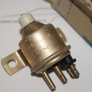 A0015400497  M115 W116 W114 450SEL 6.9 280C Fuel Pump Valve E