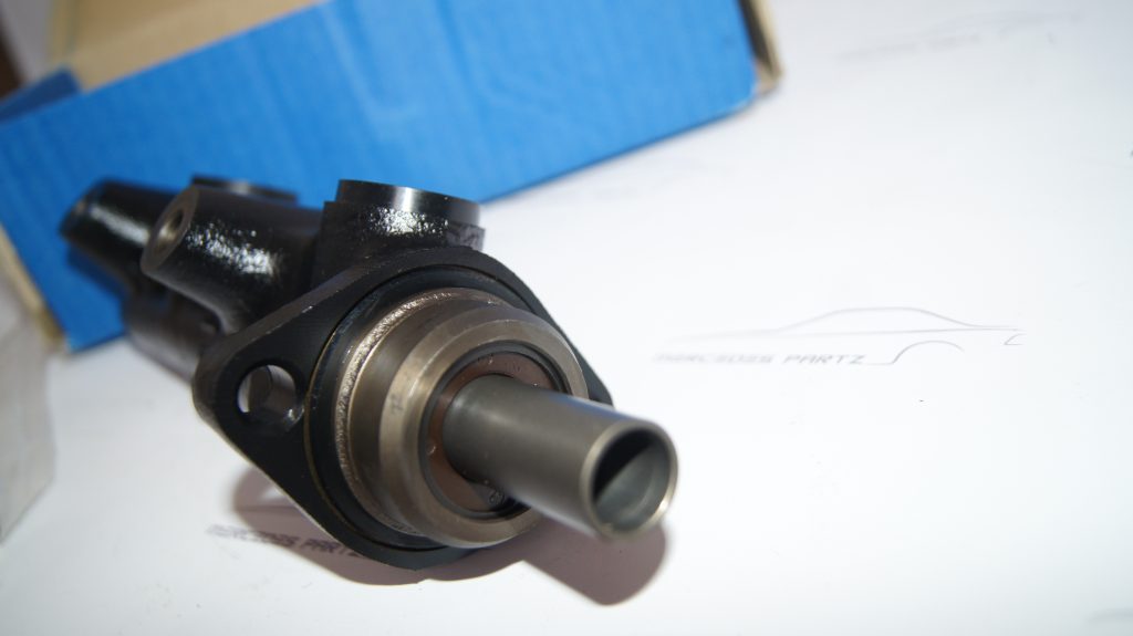 Brake Master Cylinder mercedes partz