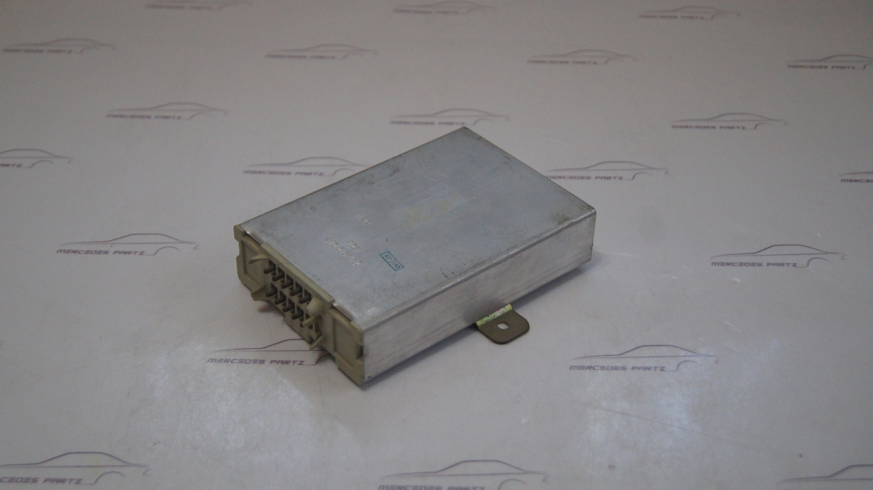 A0055451232 Cruise Control Tempomat Unit W123 ,W116 ,W107 NEW NOS E A0055451232 Cruise Control Tempomat Unit W123 ,W116 ,W107 NEW NOS E