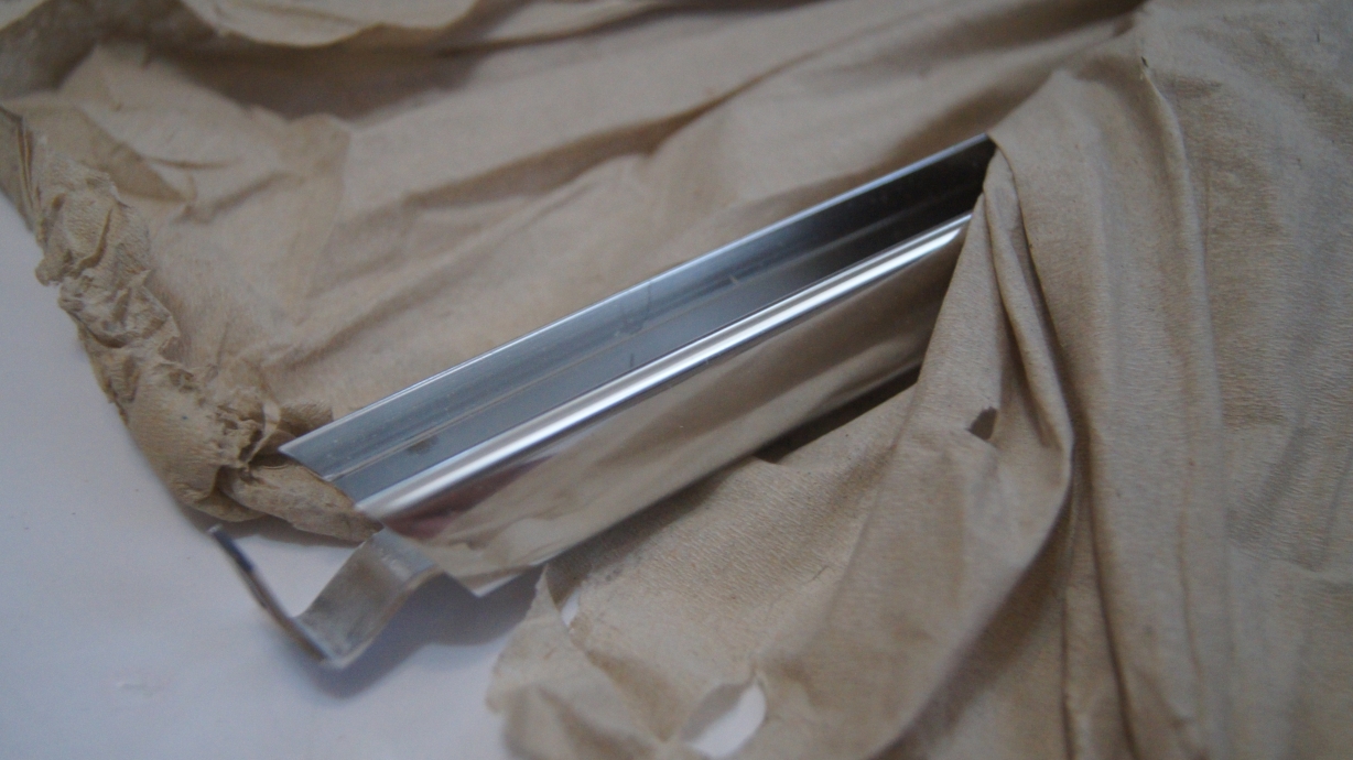 W126 SWB Rear Left Window Stay Bar Model W126 SWB Rear Left Window Stay Bar Model