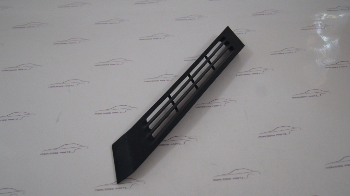W201 C Pillar Cover Right c W201 C Pillar Cover Right c