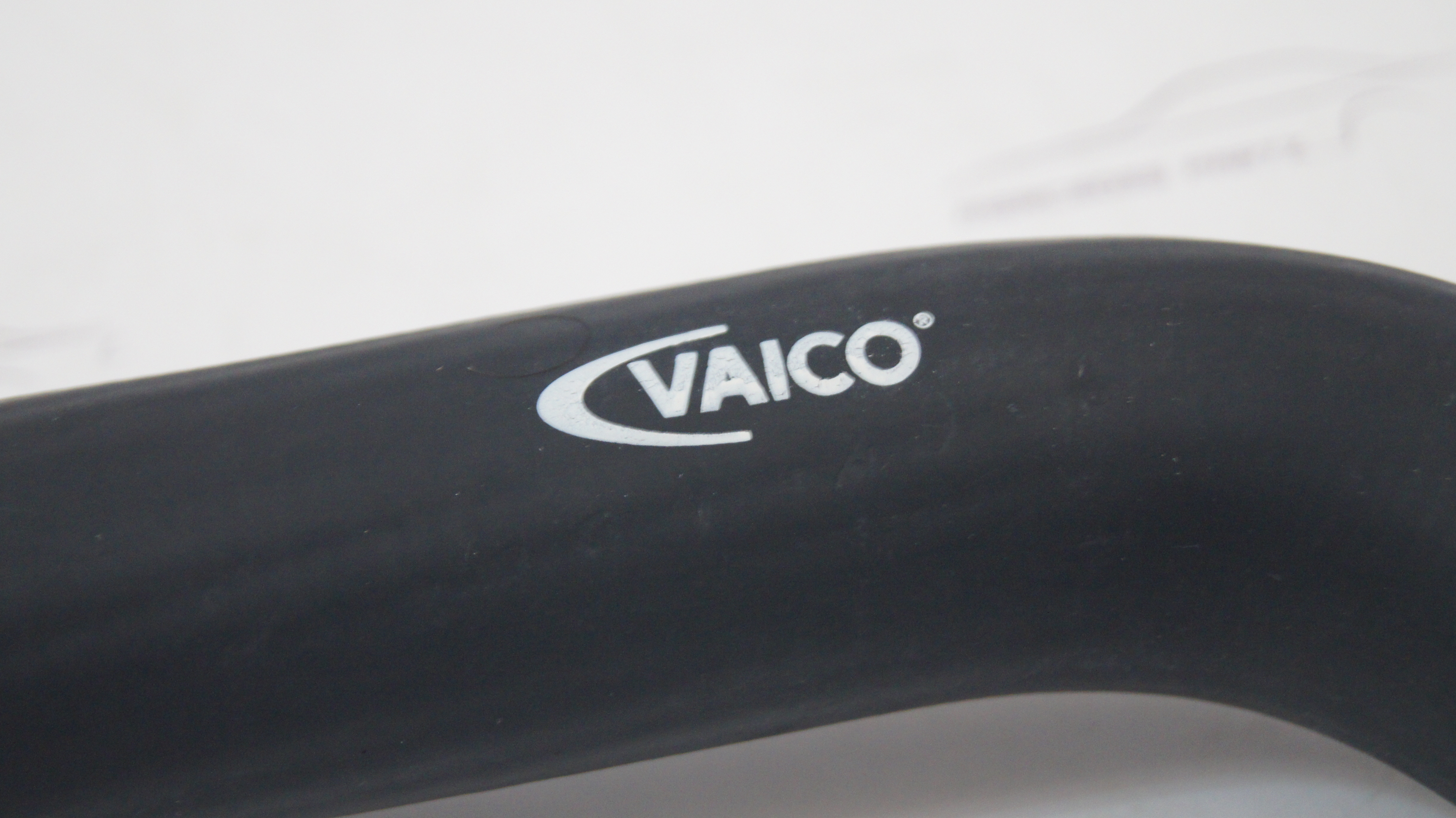 W123 / W126 Radiator Bottom Hose E W123 / W126 Radiator Bottom Hose E