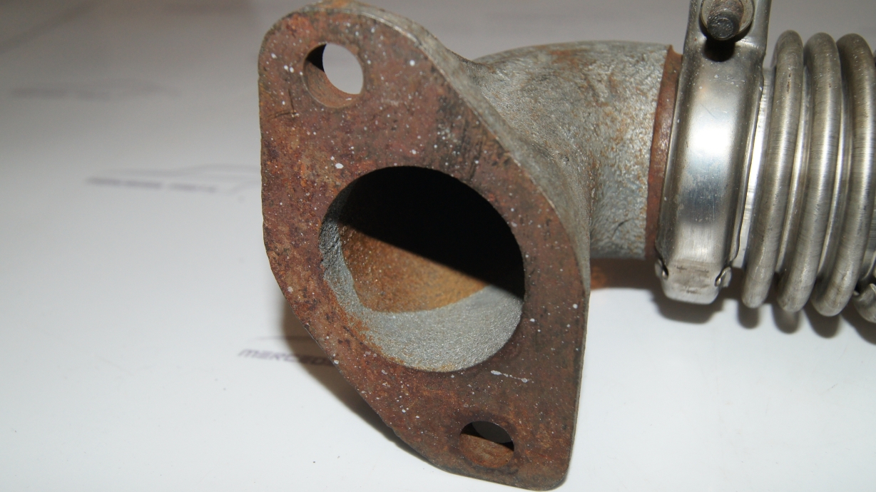 M117 4.5 Exhaust Manifold A1171422501 Engines M117 4.5 Exhaust Manifold A1171422501 Engines