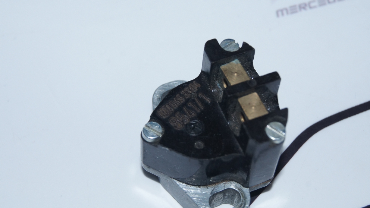 M127 M129 M130 Throttle Body Switch NOS A0005453304 Engines M127 M129 M130 Throttle Body Switch NOS A0005453304 Engines