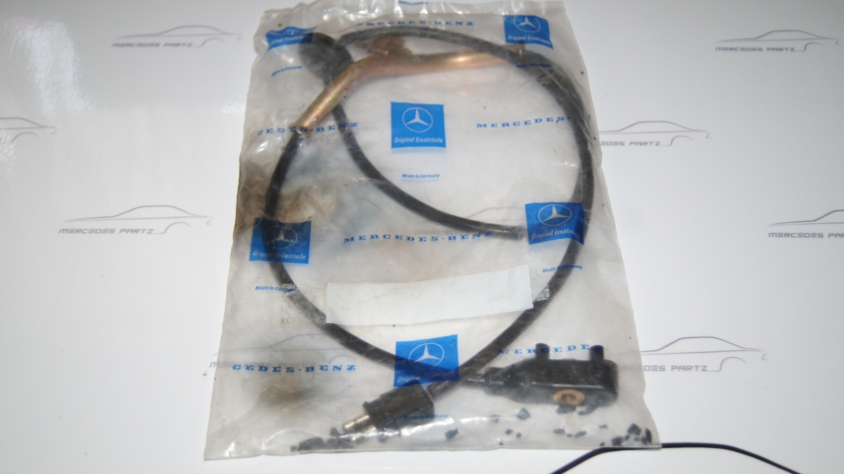 W116 Brake Lining Wear Indicator right mercedespartz