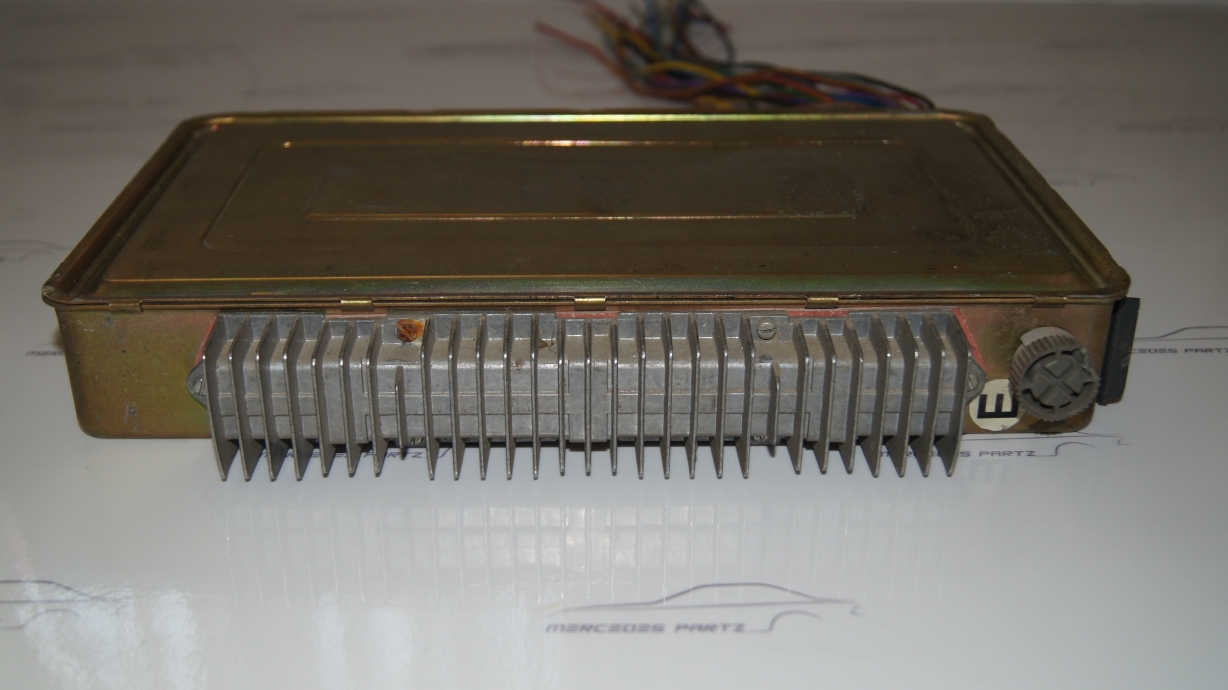 A0005455432 BOSCH 0280001008 M110 D-Jetronic ECU Bosch A0005455432 BOSCH 0280001008 M110 D-Jetronic ECU Bosch