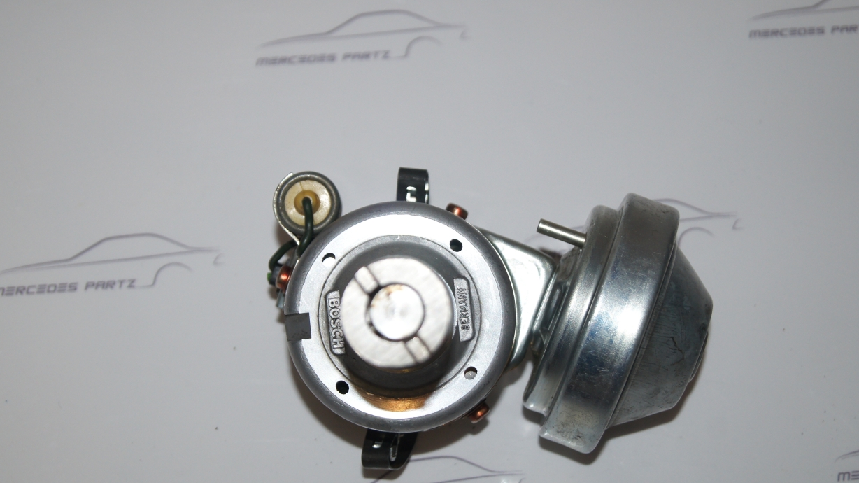 M130 / M114 Ignition Distributor A0021584201 BOSCH 0231187002 Brand M130 / M114 Ignition Distributor A0021584201 BOSCH 0231187002 Brand