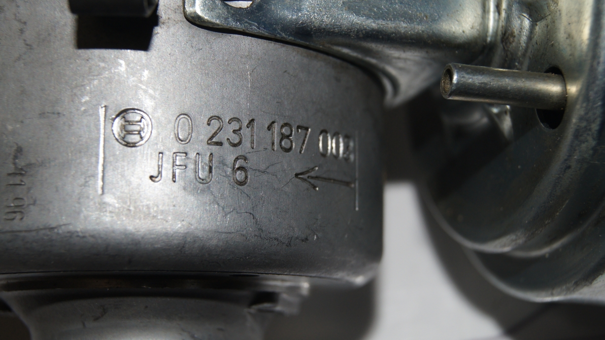 M130 / M114 Ignition Distributor A0021584201 BOSCH 0231187002 Brand M130 / M114 Ignition Distributor A0021584201 BOSCH 0231187002 Brand