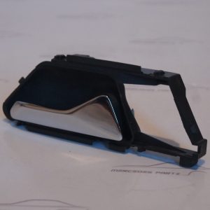 W124 Left Interior Handle Brand