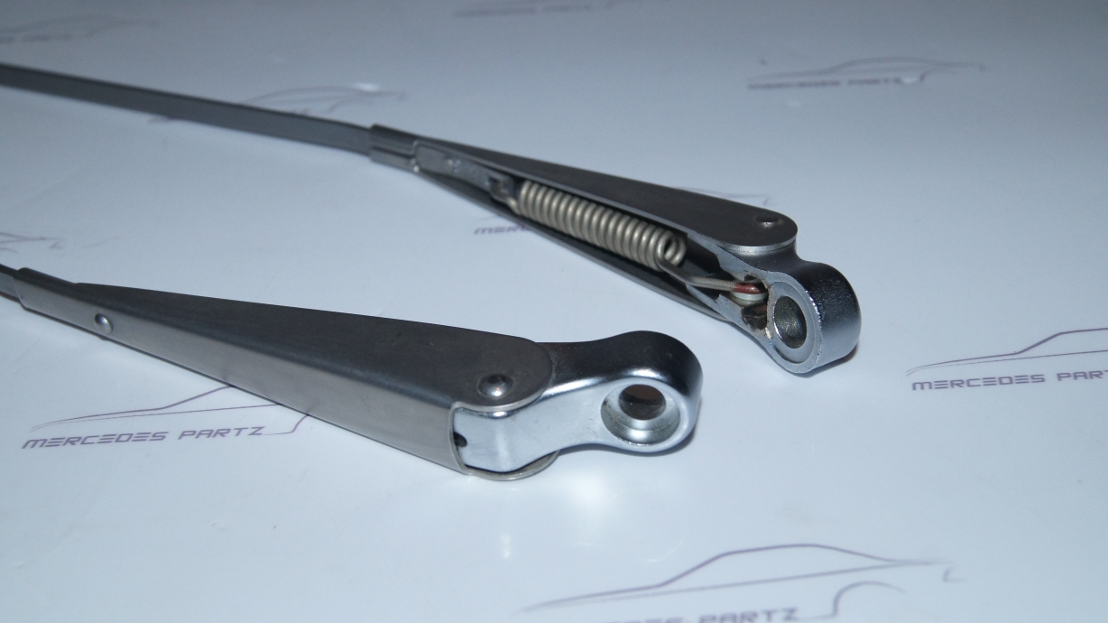 W100 Wiper Arm A1008200144 600 W100 Wiper Arm A1008200144 600