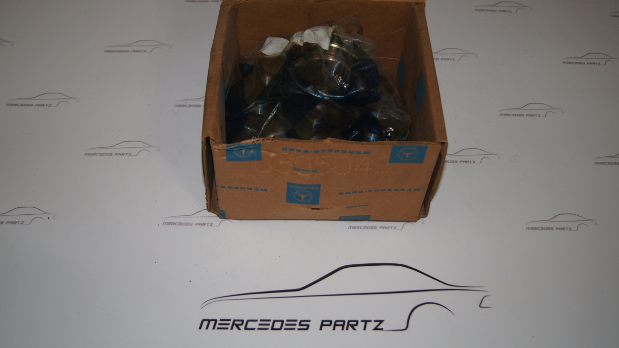 W100 600 Front Wheel Hub 600 W100 600 Front Wheel Hub 600