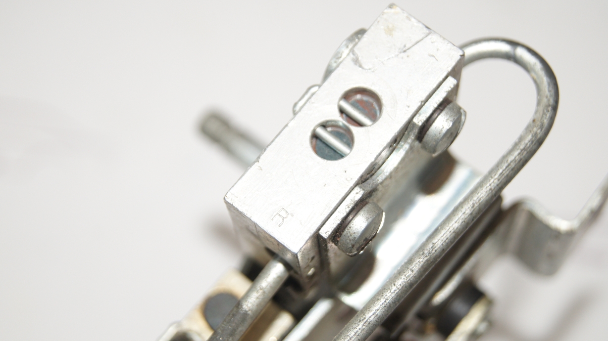 W100 Hydraulic Adjustable Seat Switch 600 W100 Hydraulic Adjustable Seat Switch 600