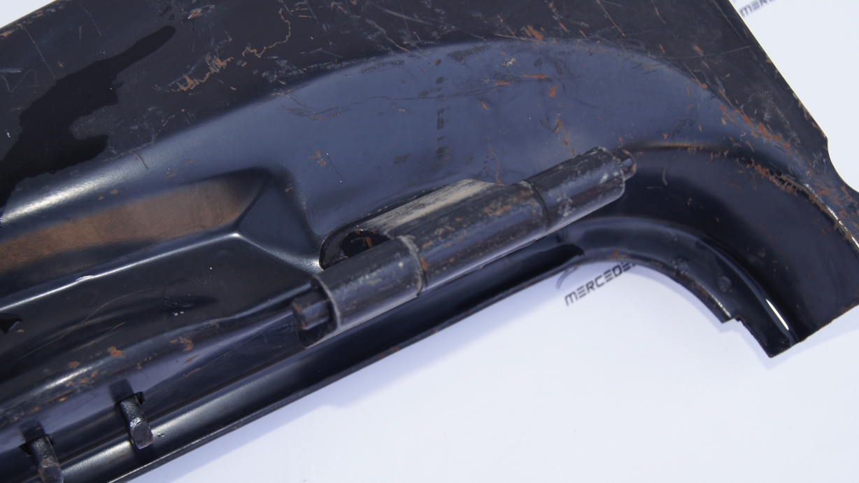 W123 Right Central Pillar Brand W123 Right Central Pillar Brand