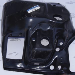 W124 Front Left Panel Brand W124 Front Left Panel Brand