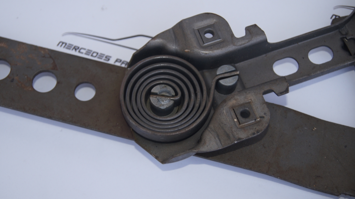 W126 Right Window Regulator Brand W126 Right Window Regulator Brand