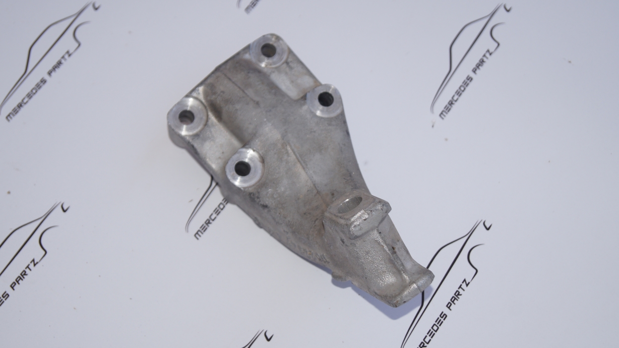 M117 / M116 Engine Support Right Brand M117 / M116 Engine Support Right Brand