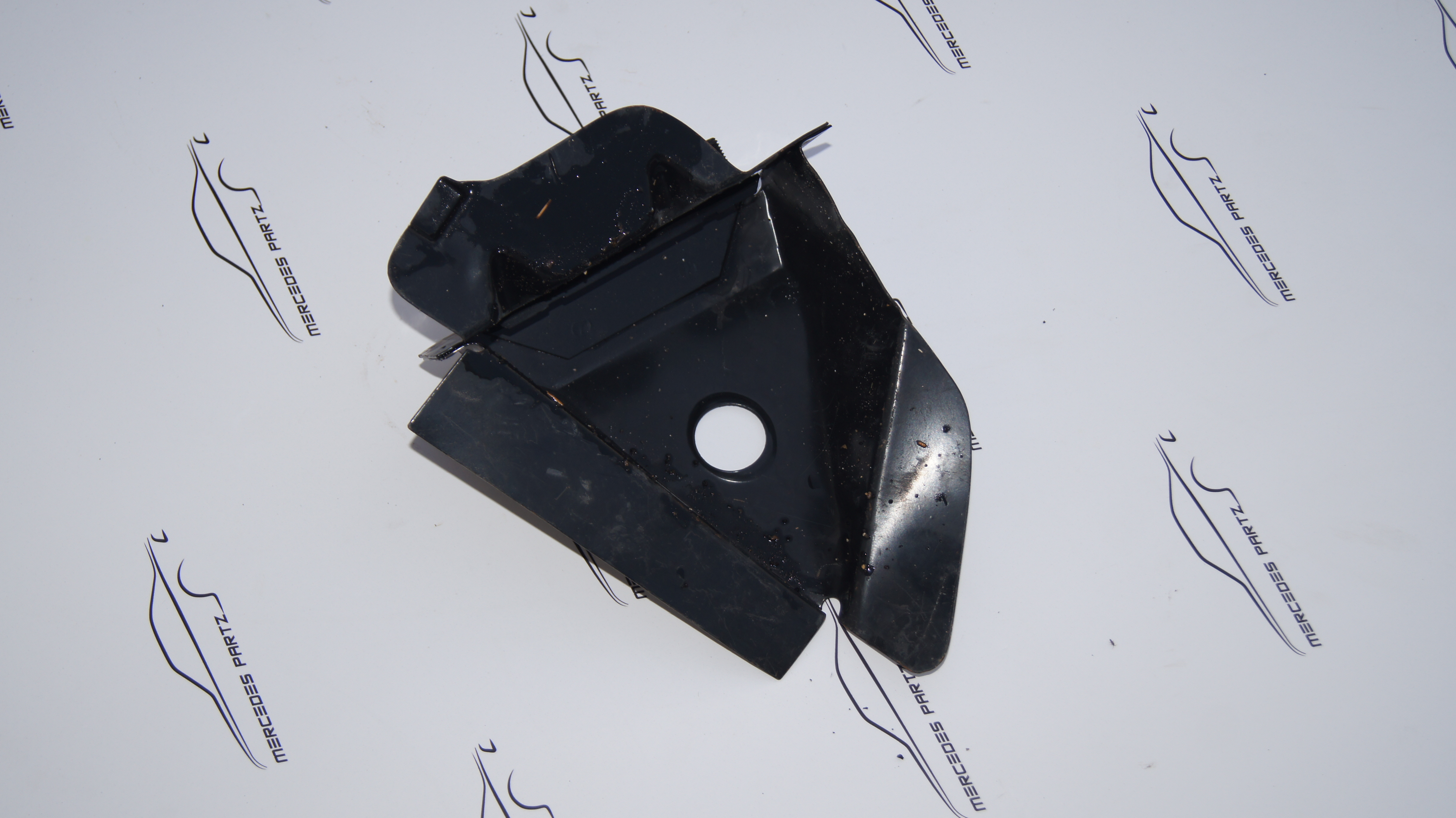 S123 Inside Right Roof Rail Genuine Mercedes Part S123 Inside Right Roof Rail Genuine Mercedes Part