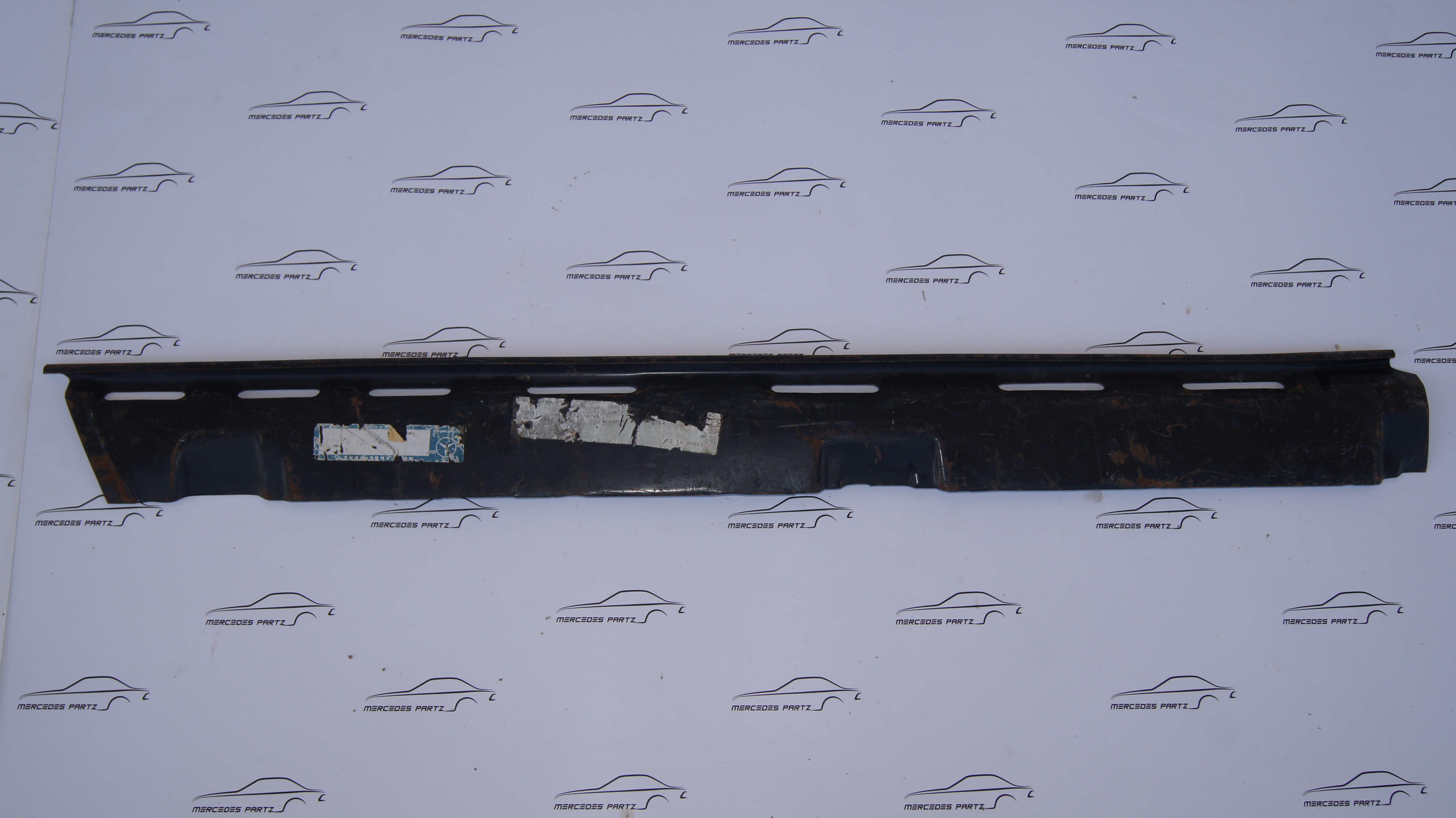 W108 Outside Left Roof Rail Genuine Mercedes Part W108 Outside Left Roof Rail Genuine Mercedes Part