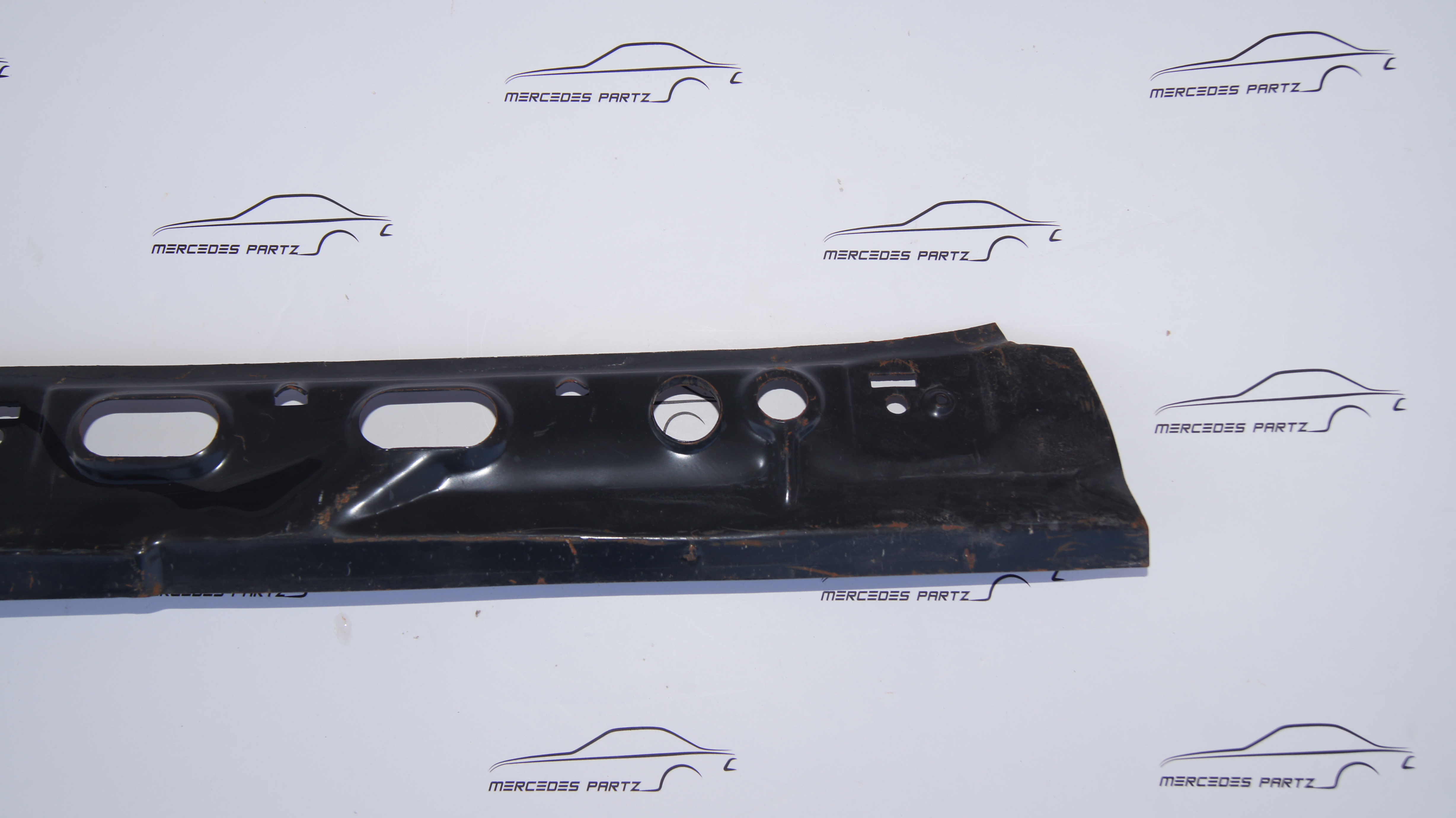 w114 Roof Stiffening Genuine Mercedes Part w114 Roof Stiffening Genuine Mercedes Part