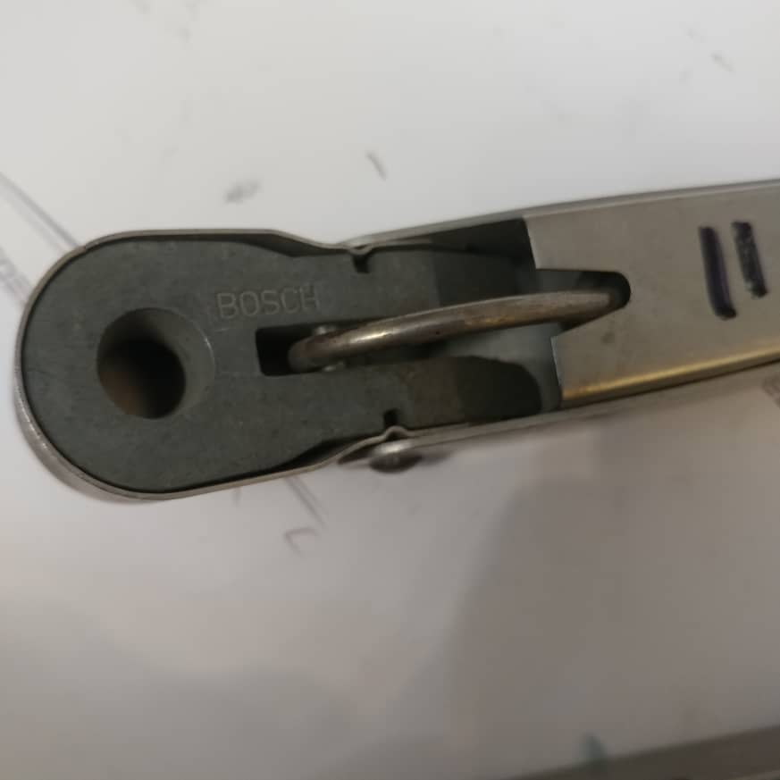 A1168202544 W116 Wiper Arm Left Genuine Mercedes Part A1168202544 W116 Wiper Arm Left Genuine Mercedes Part