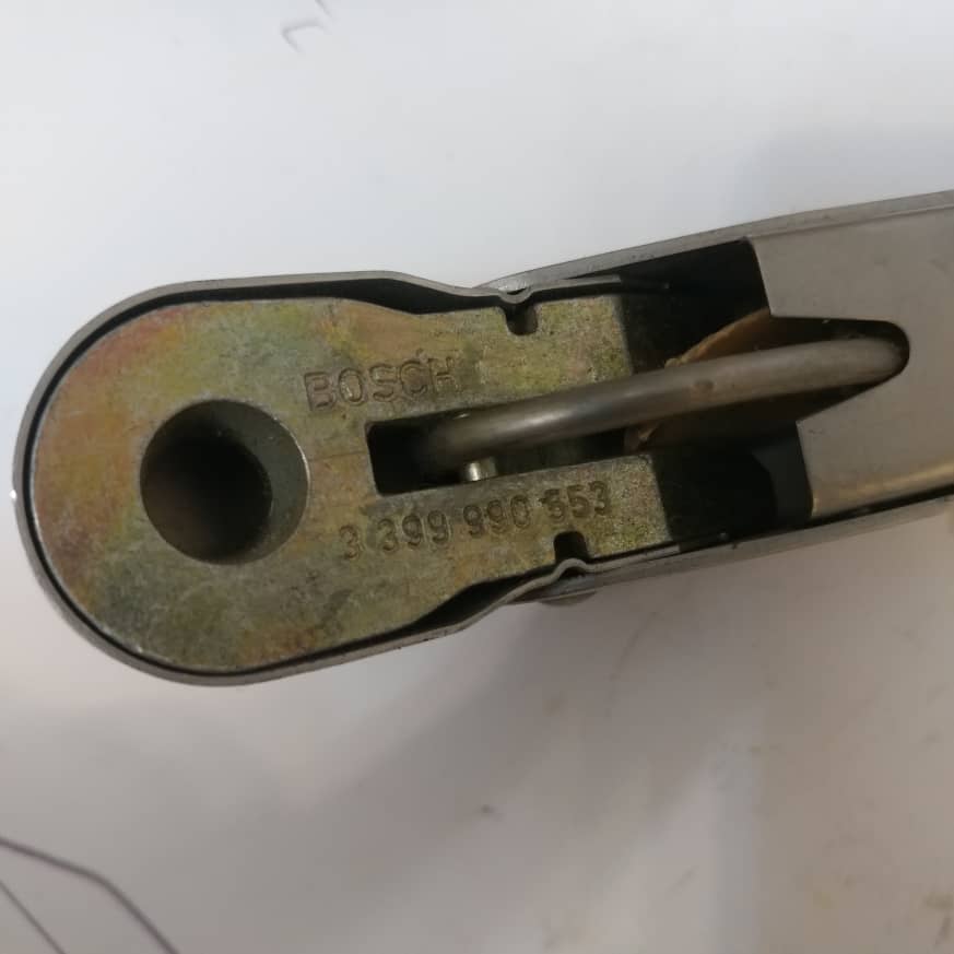 A1168202544 W116 Wiper Arm Left Genuine Mercedes Part A1168202544 W116 Wiper Arm Left Genuine Mercedes Part