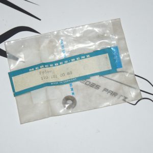 M110 M115 Oil pump spring retainer Genuine Mercedes Part