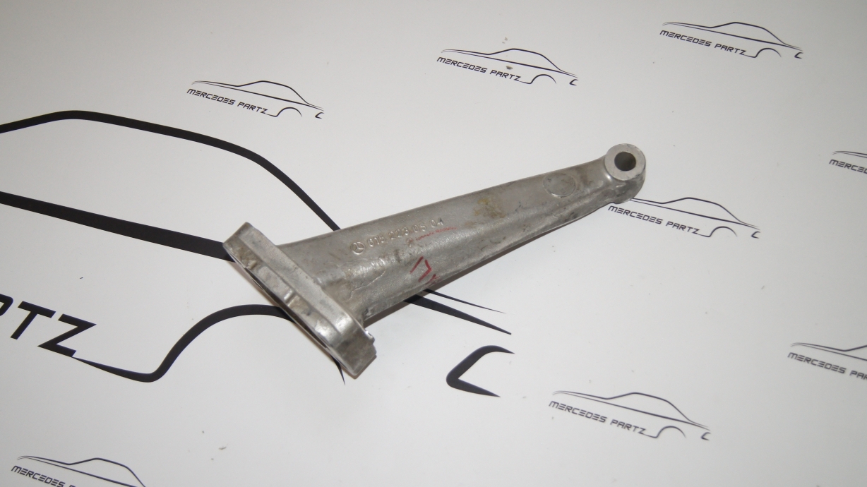 M115 OM615 OM616 o309 Engine support Genuine Mercedes Part M115 OM615 OM616 o309 Engine support Genuine Mercedes Part