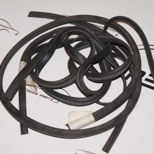 W124 Rear window rubber profile Genuine Mercedes Part W124 Rear window rubber profile Genuine Mercedes Part