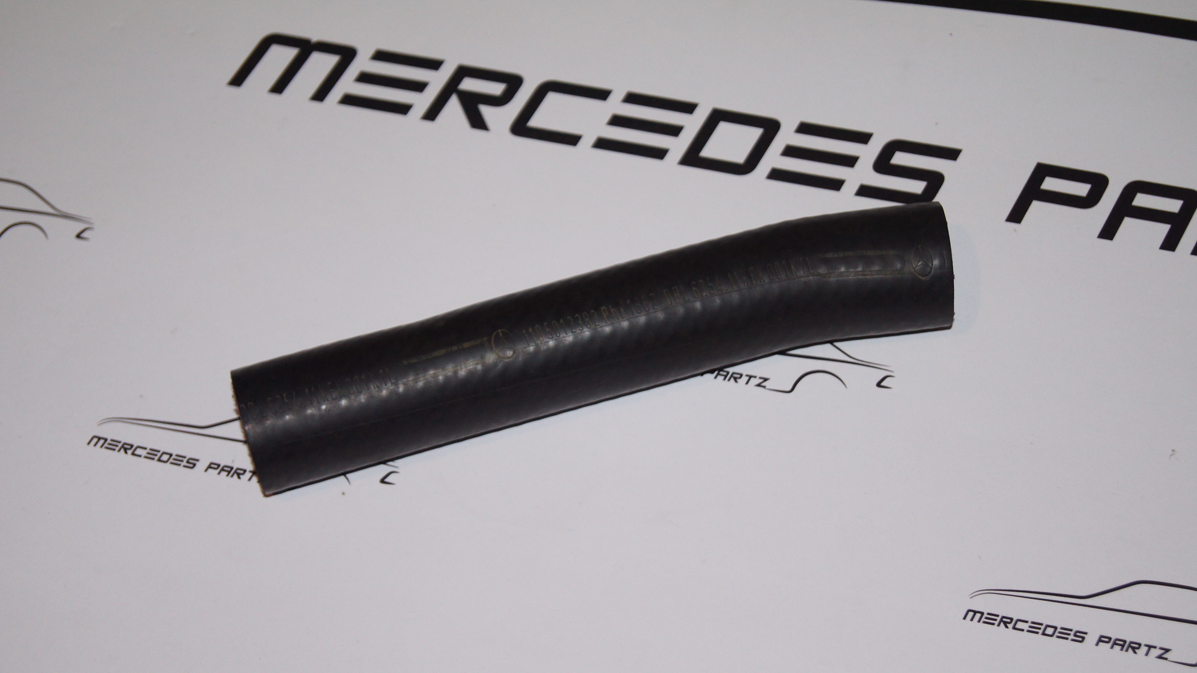 W107 Radiator hose Genuine Mercedes Part W107 Radiator hose Genuine Mercedes Part