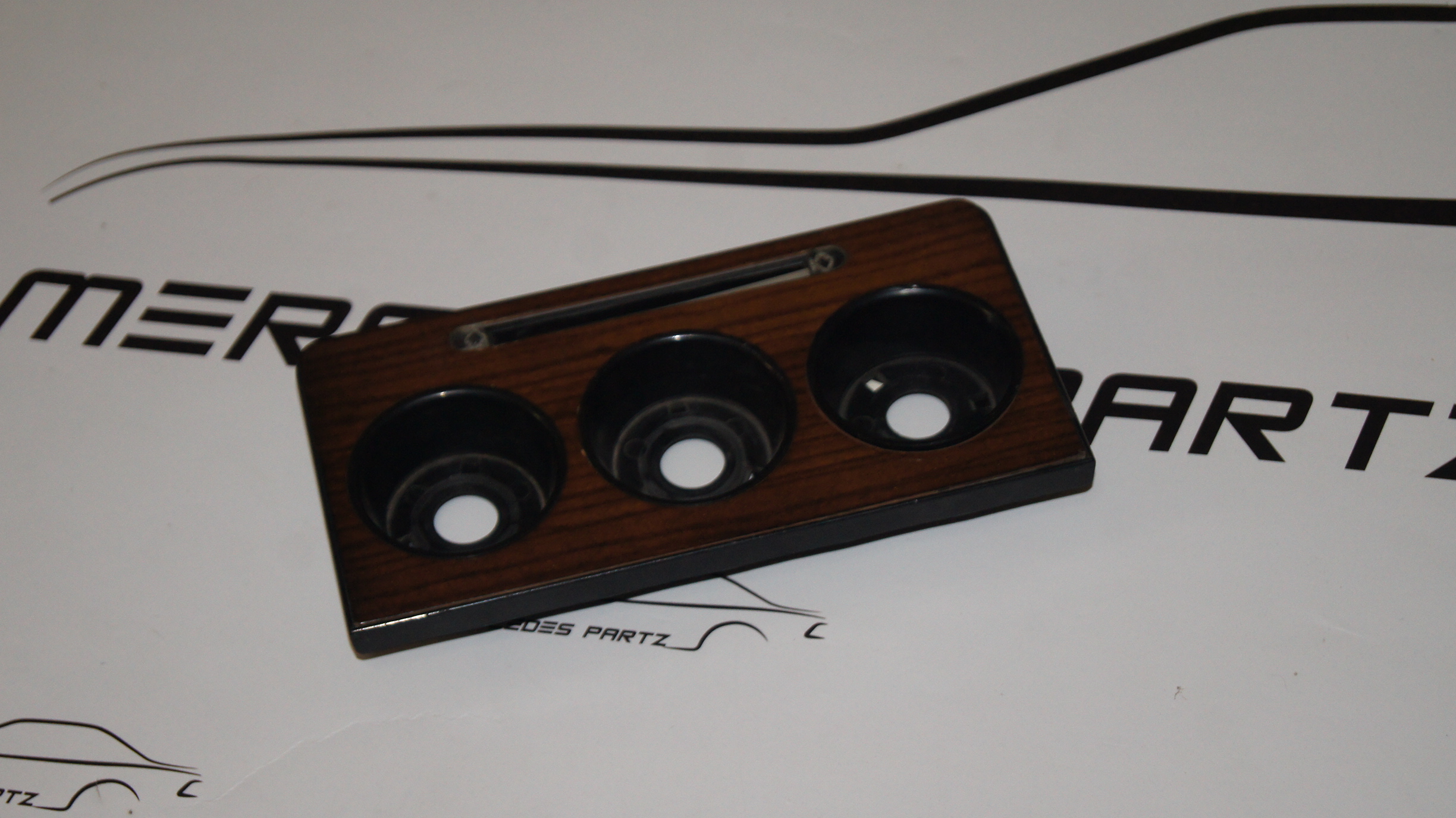 W123 heating and ventilation center console cover zebrano Genuine Mercedes Part W123 heating and ventilation center console cover zebrano Genuine Mercedes Part