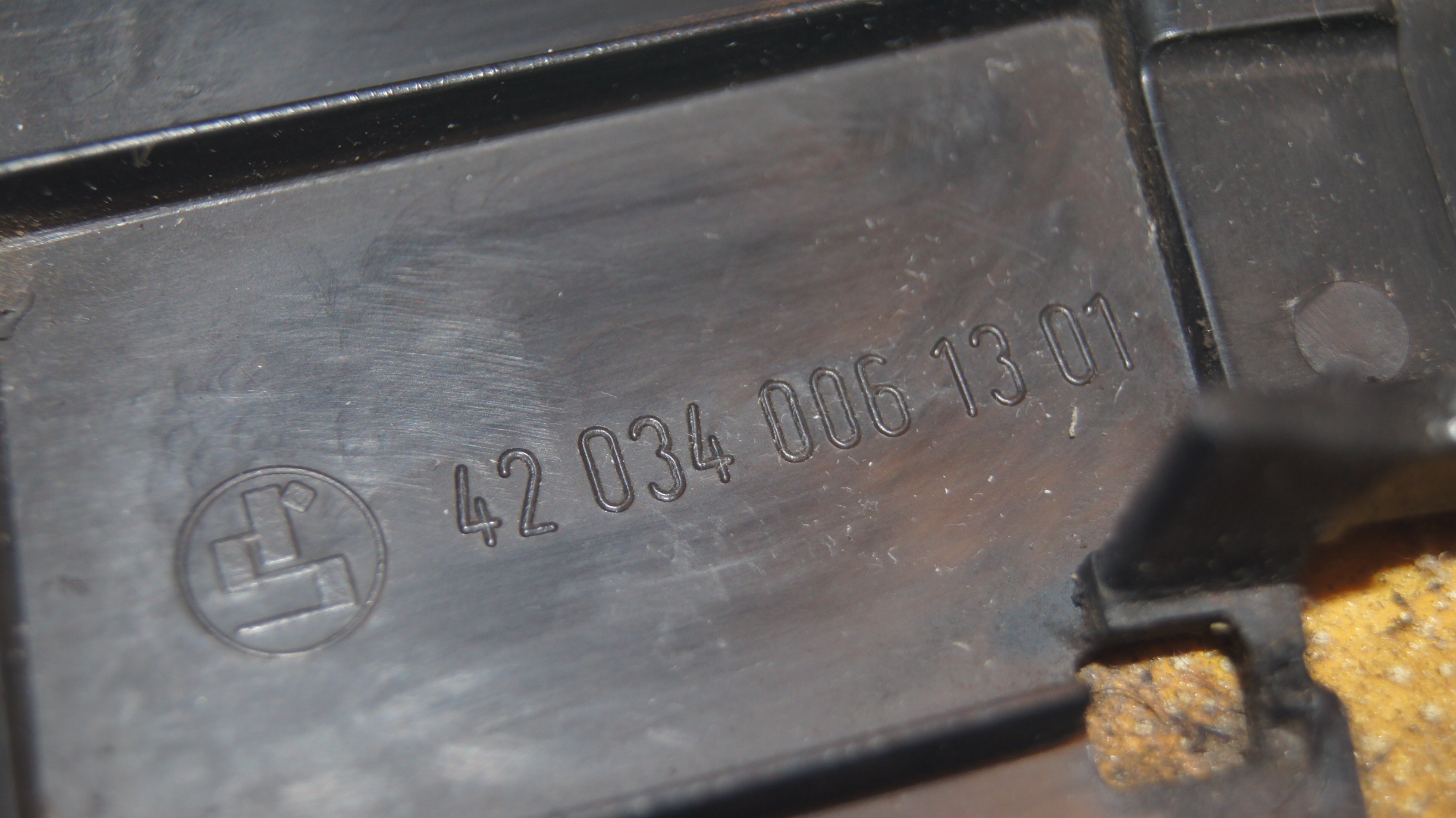 W116 right mirror glass (used) Genuine Mercedes Part W116 right mirror glass (used) Genuine Mercedes Part