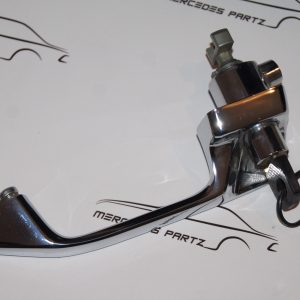 W114 / W115 front right door handle with key NOS(New Old Stock)