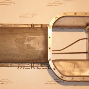 M116 350 M117 450 oil pan Genuine Mercedes Part M116 350 M117 450 oil pan Genuine Mercedes Part