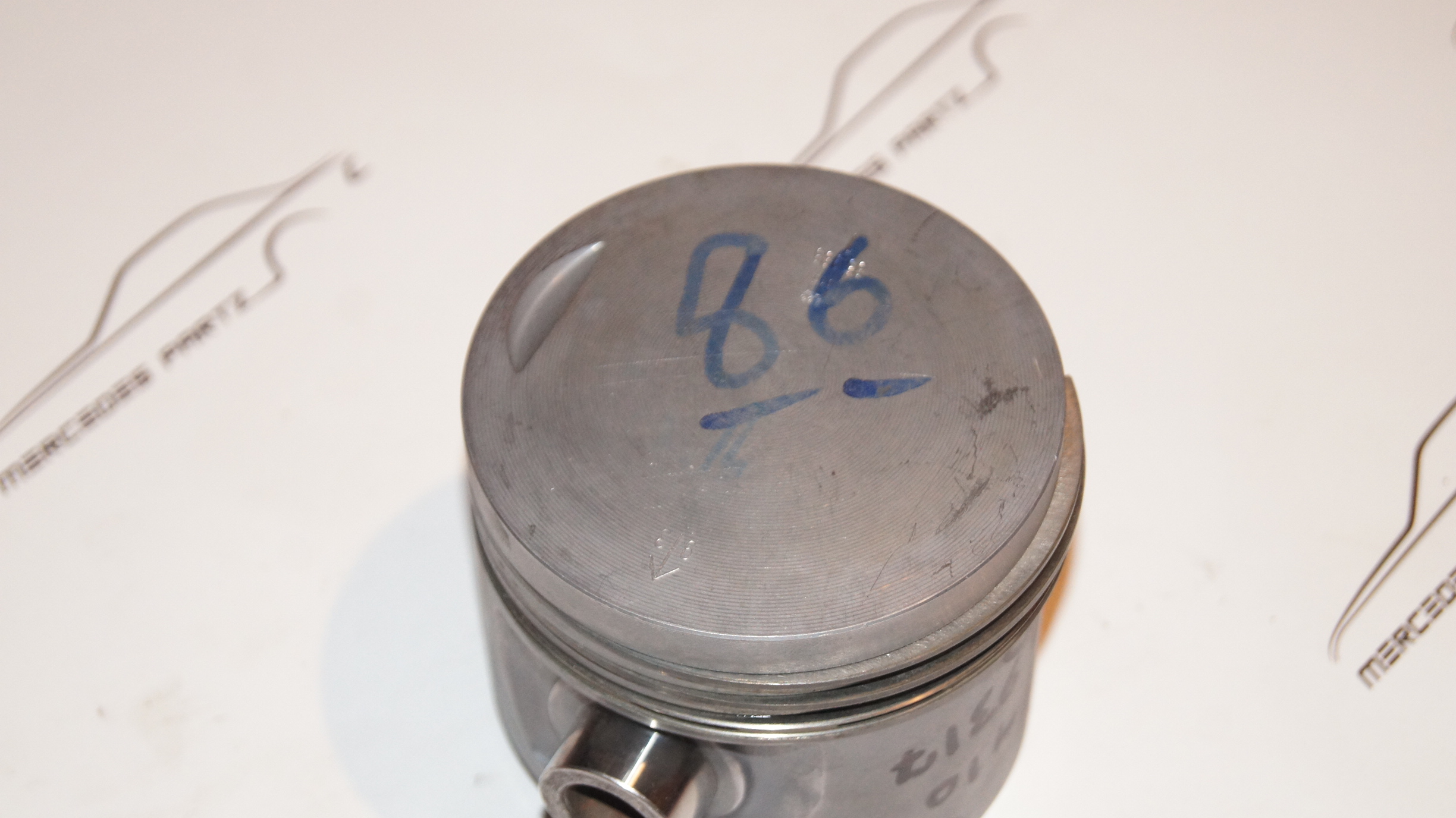 M110 std piston 86.00mm Genuine Mercedes Part M110 std piston 86.00mm Genuine Mercedes Part