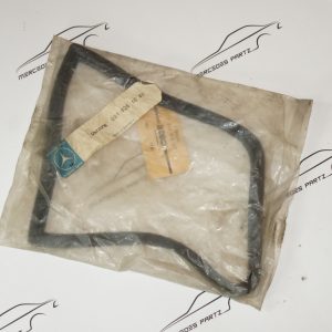 C126 SEC right turnsignal right seal W126