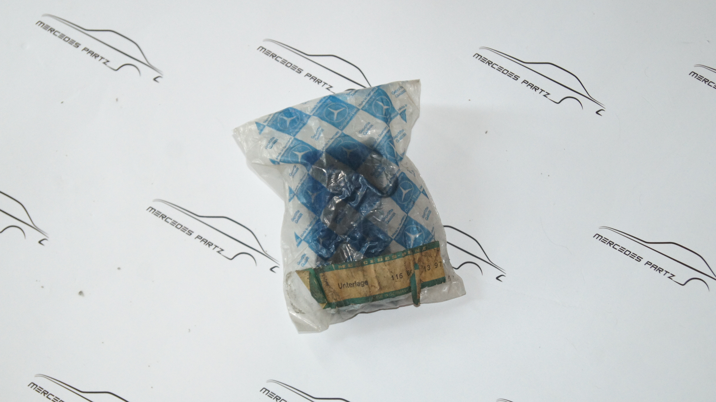W116 Left paneling pad Genuine Mercedes Part W116 Left paneling pad Genuine Mercedes Part