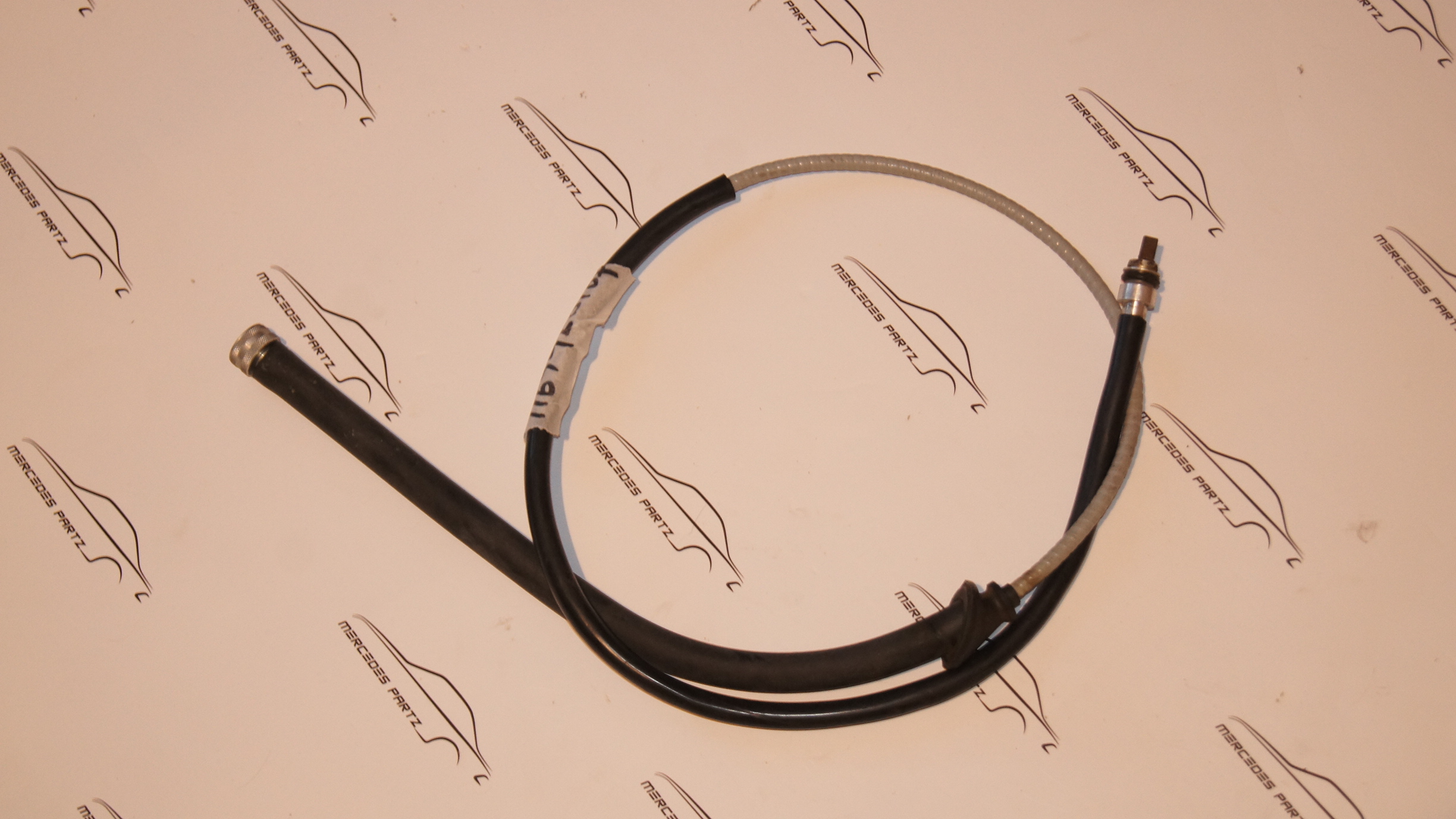 W116 Speedometer flexible shaft cable 1330mm NOS(New Old Stock) W116 Speedometer flexible shaft cable 1330mm NOS(New Old Stock)