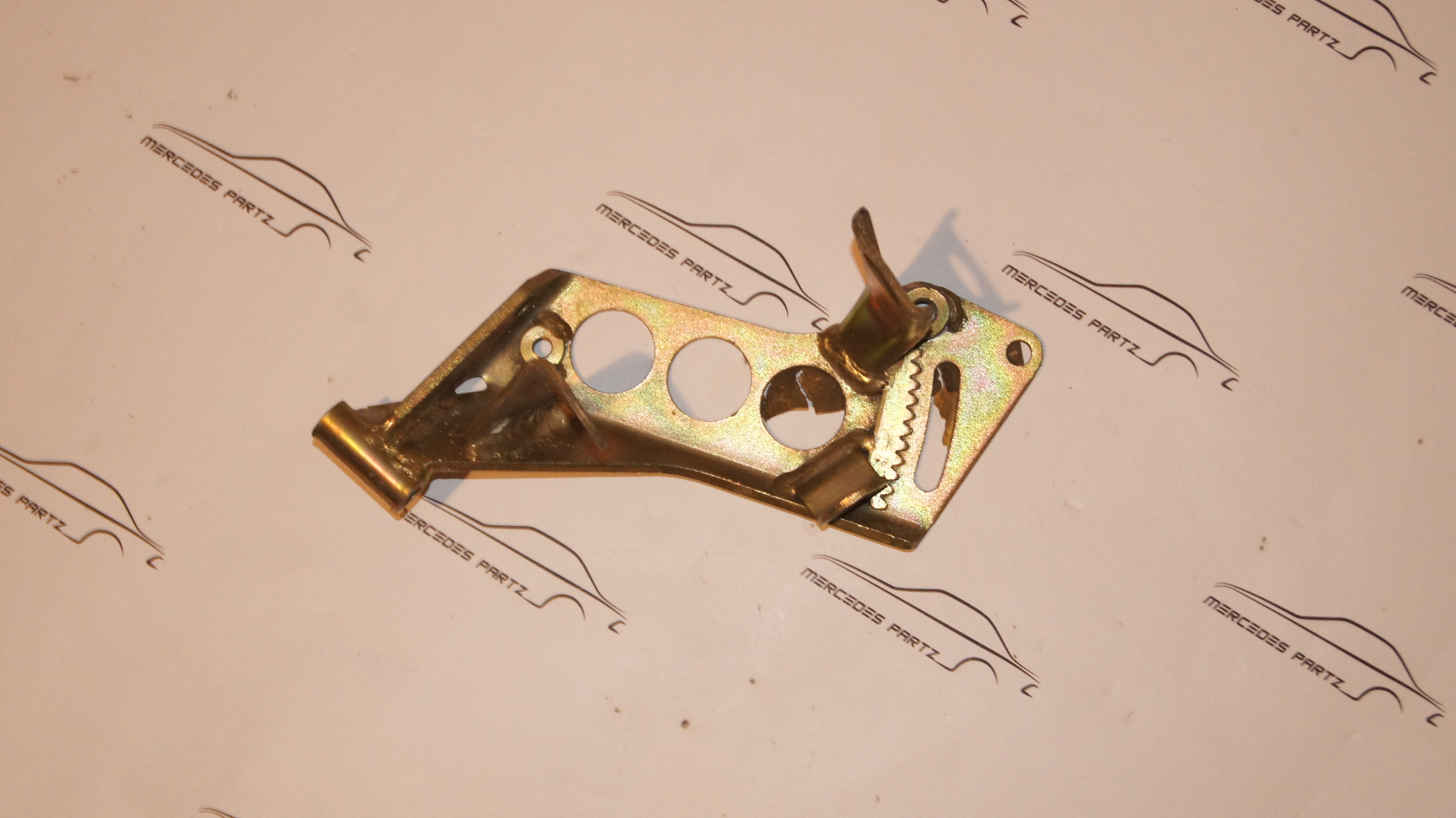 A1104602635 , 1104602635 , M110 Power steering pump bracket