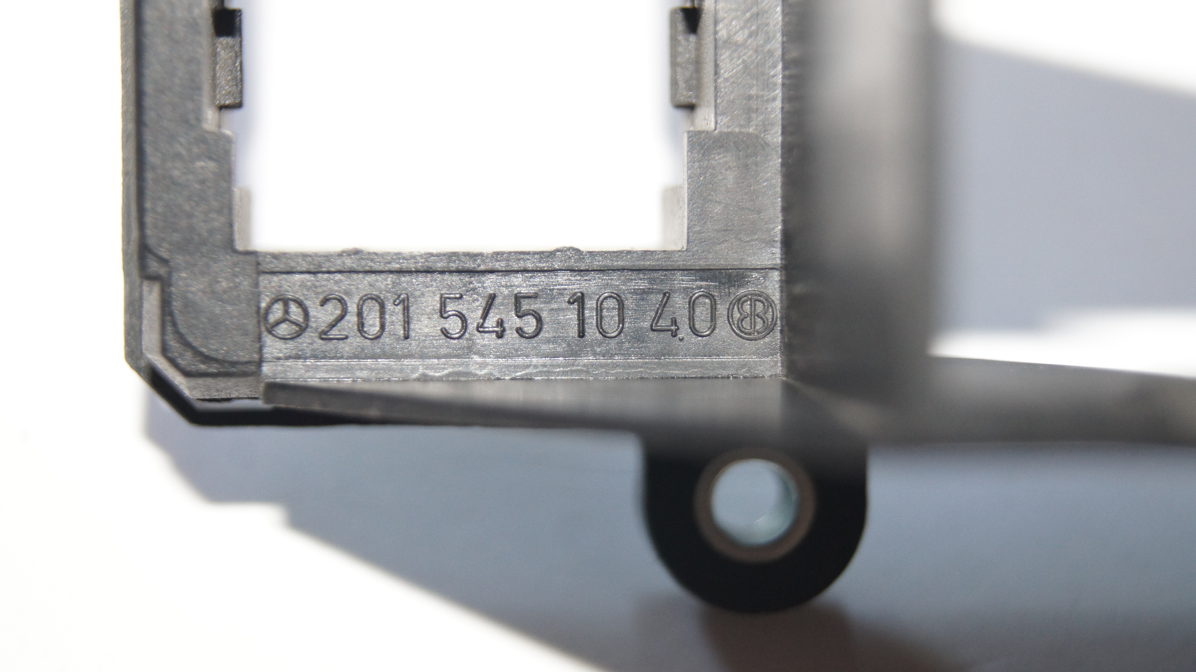 W201 relay bracket Genuine Mercedes Part W201 relay bracket Genuine Mercedes Part