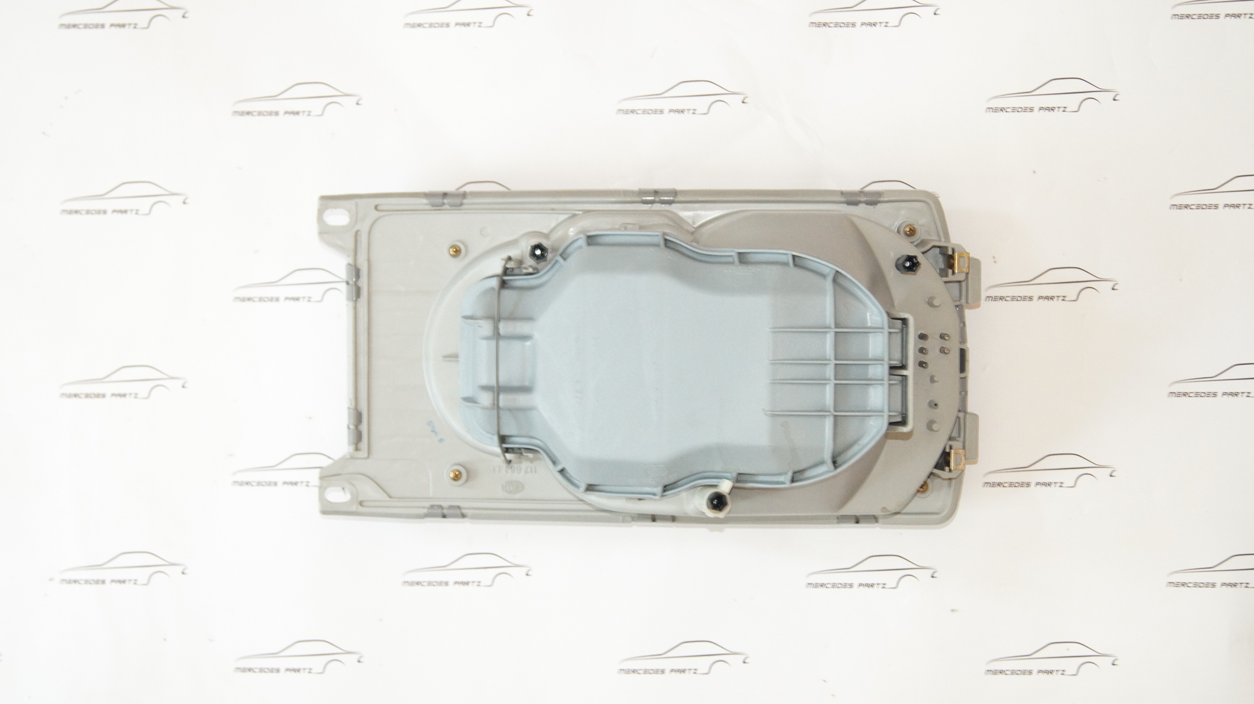 W123 Left Hella headlight Genuine Mercedes Part W123 Left Hella headlight Genuine Mercedes Part