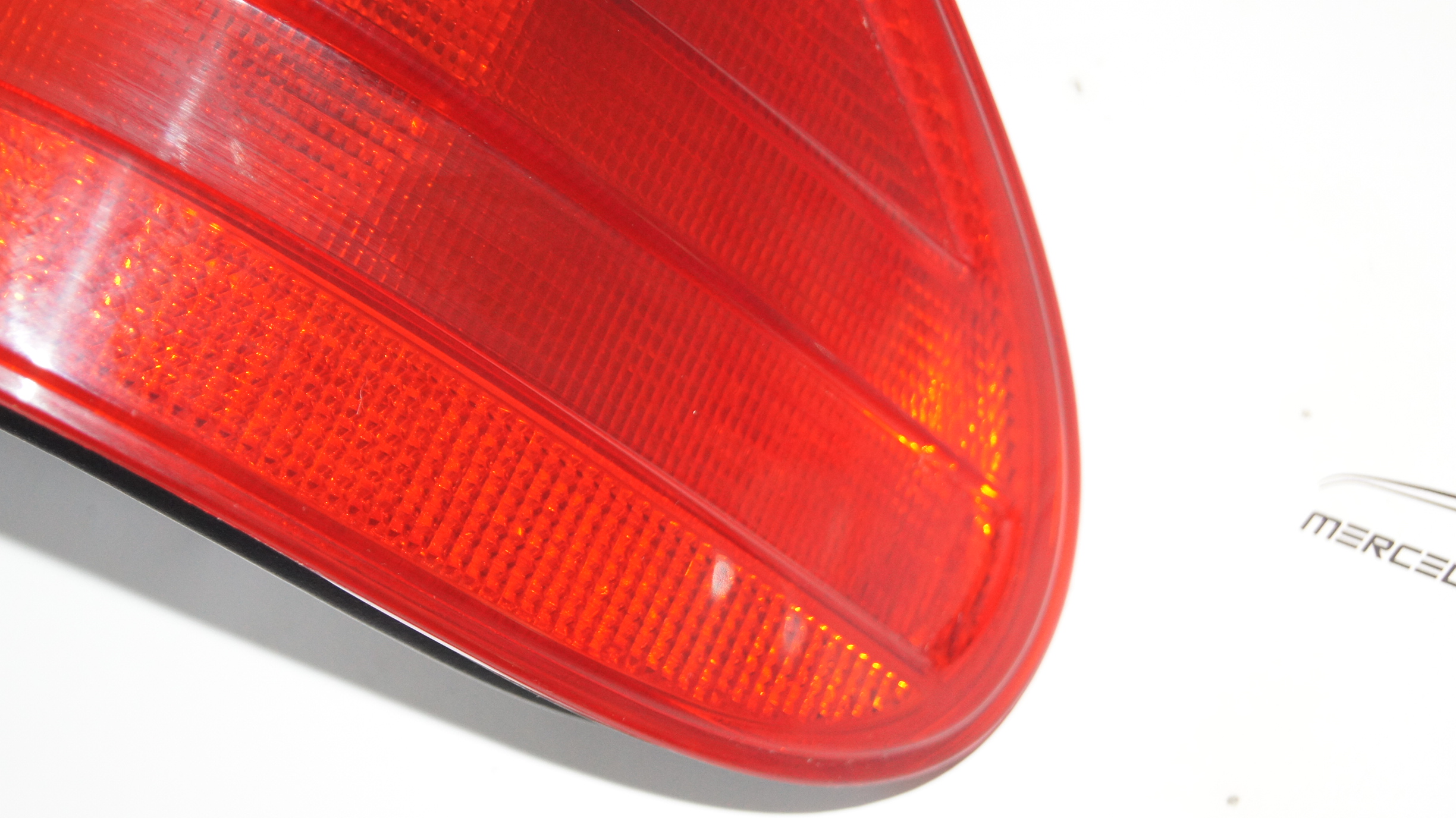 W210 Right rear fender taillight new W210 Right rear fender taillight new