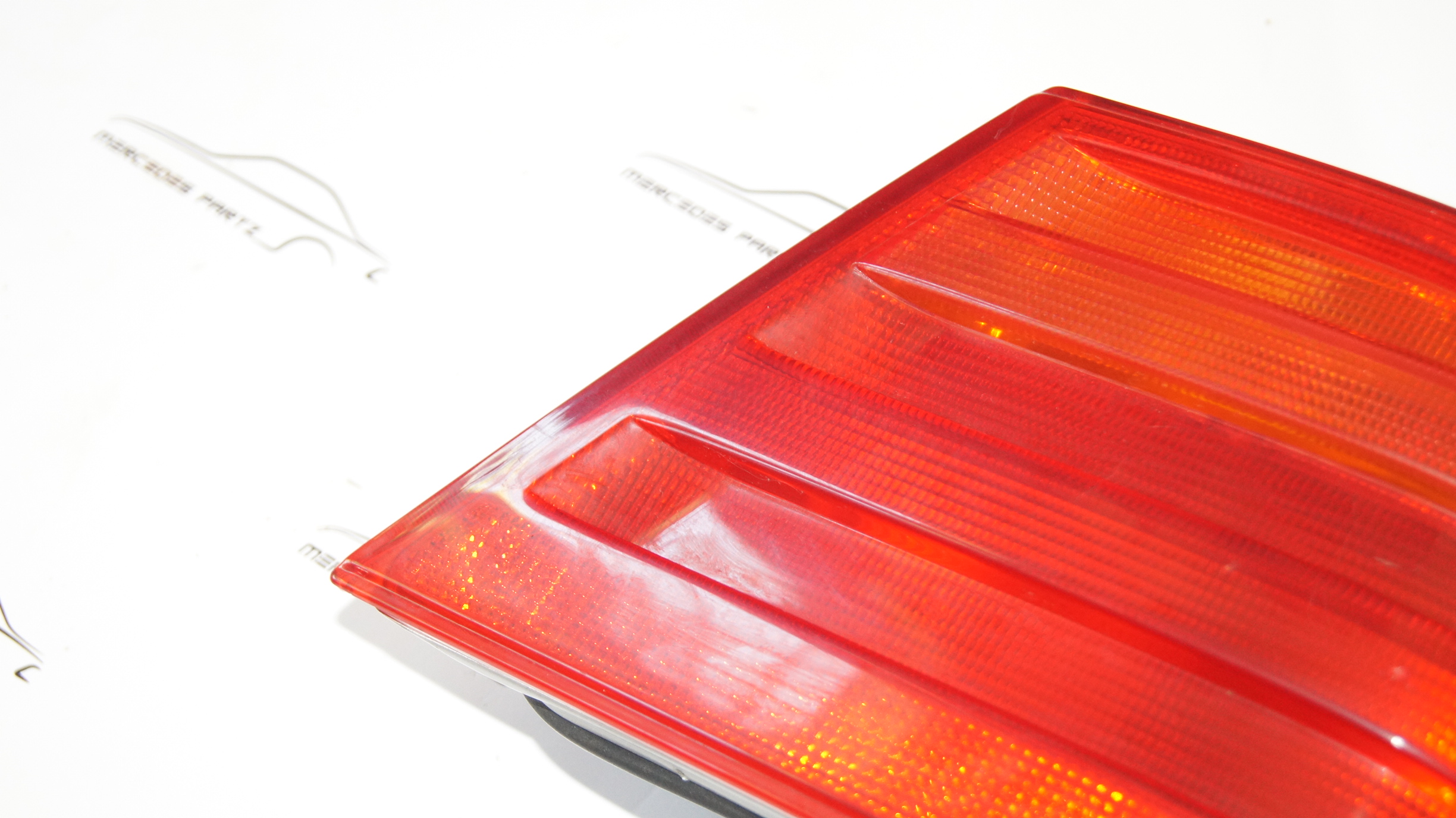 W210 Right rear fender taillight new W210 Right rear fender taillight new