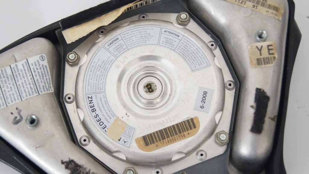 R129 W124 W201 W202 Sportline Airbag mercedespartz