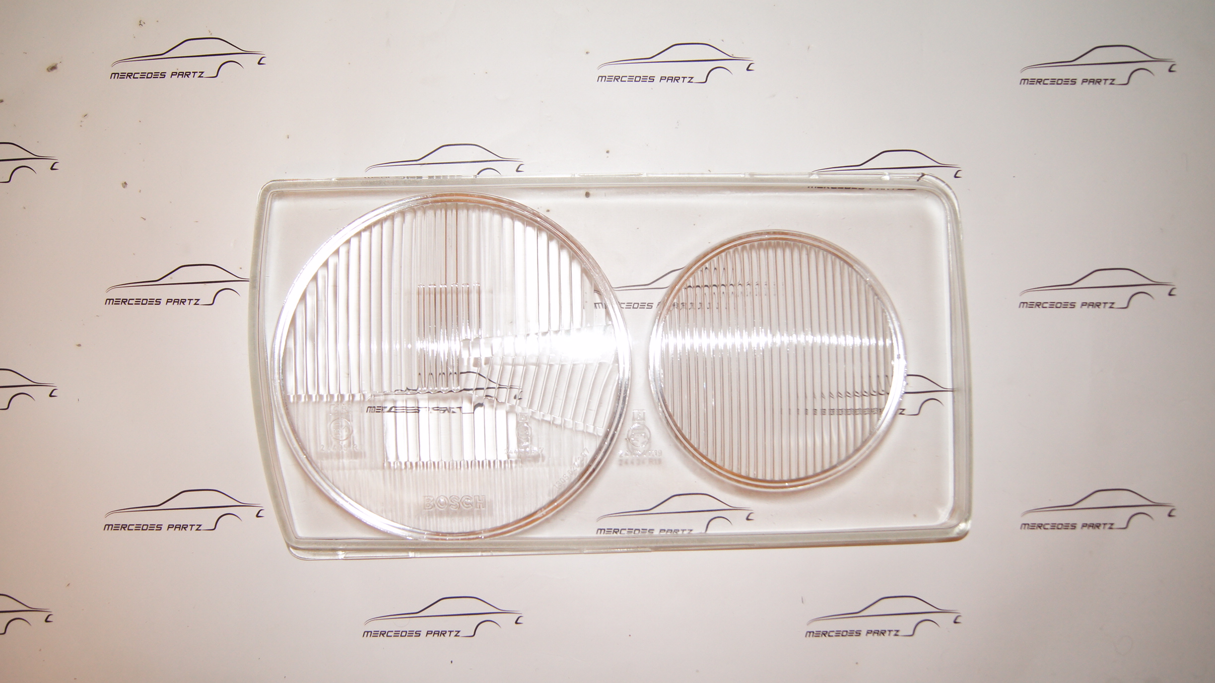 W123 gen1 headlight lens glass pane , right , right side traffic bosch W123 W123 gen1 headlight lens glass pane , right , right side traffic bosch W123
