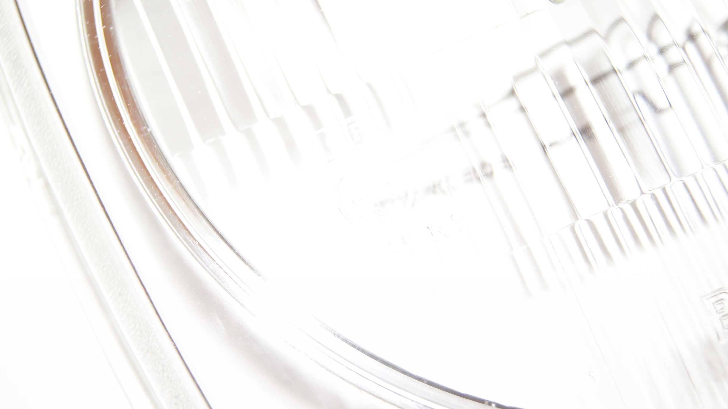 W123 gen1 headlight lens glass pane , right , right side traffic bosch W123 W123 gen1 headlight lens glass pane , right , right side traffic bosch W123