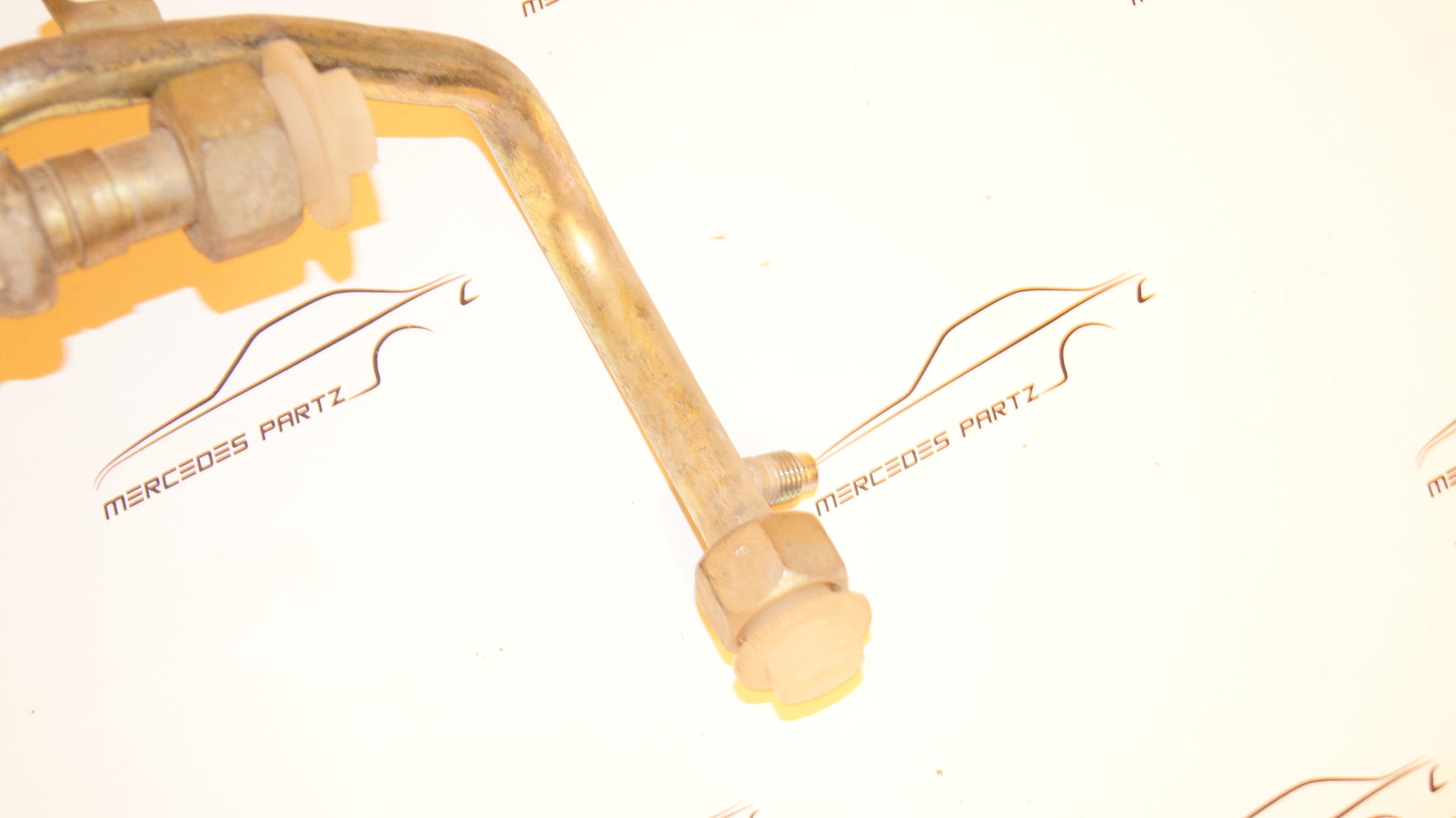 M102 suction pipe refrigerant line with damper cage Genuine Mercedes Part M102 suction pipe refrigerant line with damper cage Genuine Mercedes Part