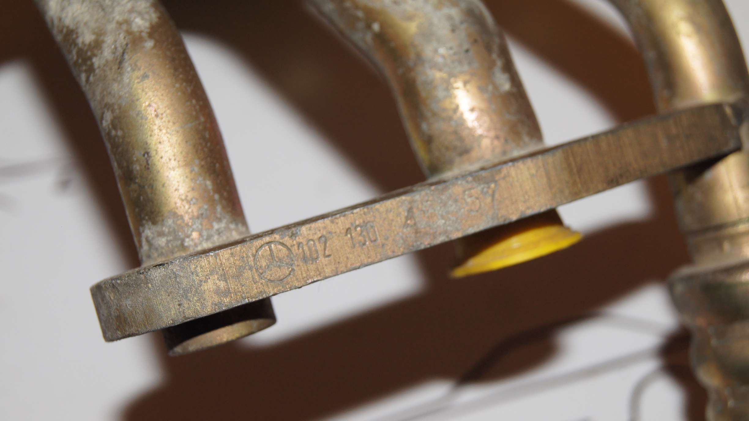 M102 suction pipe refrigerant line with damper cage Genuine Mercedes Part M102 suction pipe refrigerant line with damper cage Genuine Mercedes Part