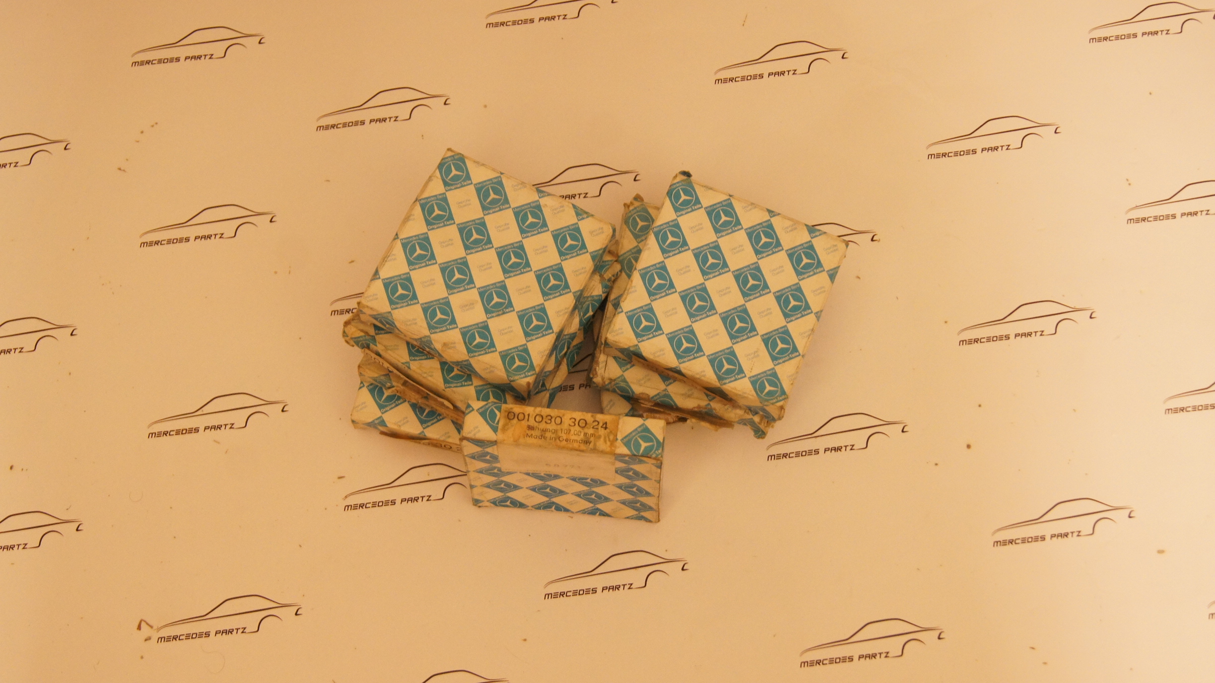 A0010303024 W116 450SEL 6.9 M100 100.985 standard 107.00mm piston ring set of 8 Genuine Mercedes Part A0010303024 W116 450SEL 6.9 M100 100.985 standard 107.00mm piston ring set of 8 Genuine Mercedes Part